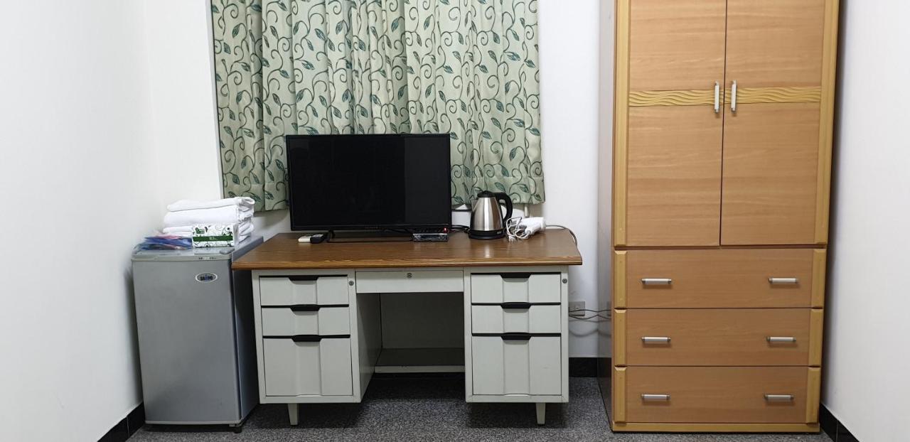 Lanzhou 4Th St Apartment Kota Chiayi Bagian luar foto